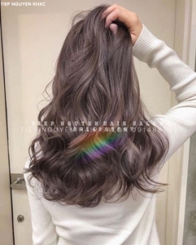 Uốn xoăn lơi xoăn sóng giá rẻ, học nghề tóc Tiệp Nguyễn.