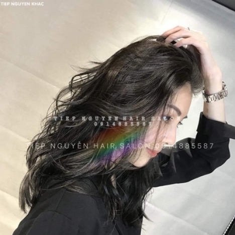 Uốn xoăn lơi tự nhiên cho nữ. học nghề tóc Tiệp Nguyễn.