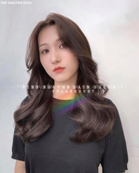 Top 9 kiểu tóc xoăn lơi cho hội chị em style thời trang, học nghề tóc Tiệp Nguyễn