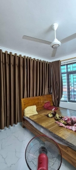 Bán nhà Văn La HĐ, 5 tầng, MT,4,8m giá nhỉnh 4 tỷ, ô tô,KD