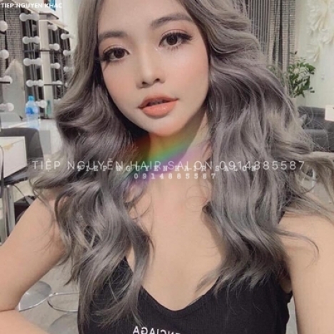 Xoăn lơi ngang lưng mái bay, học nghề tóc Tiệp Nguyễn.