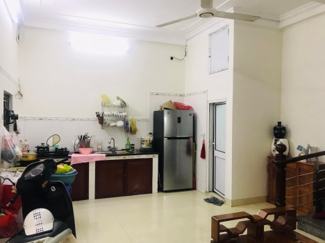 Bán nhà Siêu rẻ Phùng Khoang, Nam Từ Liêm. Lô góc, KD. Chưa đến 4 tỷ.