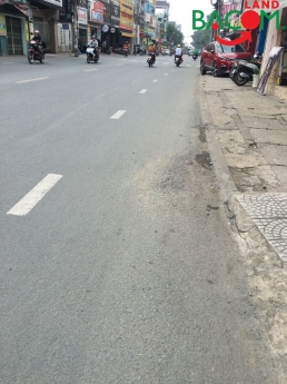Bán nhà mặt tiền phạm văn thuận 59m2 gần chợ Tam Hiệp, Biên hòa, Đồng Nai.