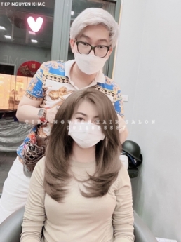 Tóc xoăn lơi tỉa layer ngang vai, học nghề tóc Tiệp Nguyễn