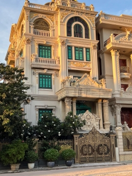 Siêu phẩm biệt thự trong lòng Đống Đa - 350m2 - Giá 82 tỷ - Không gian sống đẳng cấp. LH: