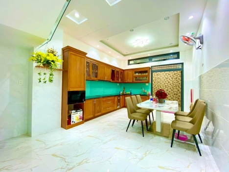 Bán nhà Hòa Bình Quận 11, xe hơi 7 chỗ đỗ cửa, 5 tầng THANG MÁY, 75m2 chỉ 12 Tỷ 6 TL