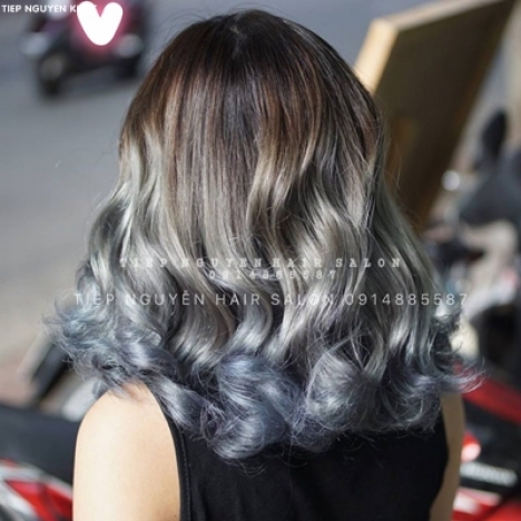 Xoăn lơi uốn ngắn ngang vai, học nghề tóc Tiệp Nguyễn