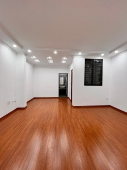 Bán gấp nhà phố Đại từ, 38m, 5 tầng KD,.