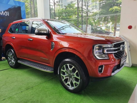 FORD EVEREST 2023 Chỉ cần TT 350tr lấy xe về ngay