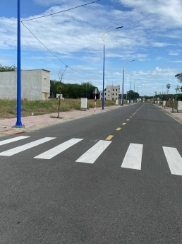 Bán đất gần trung tâm hành chính Bàu Bàng, đối diện chợ cặp sát QL13, ở Bình Dương.
Giá 700 triệu