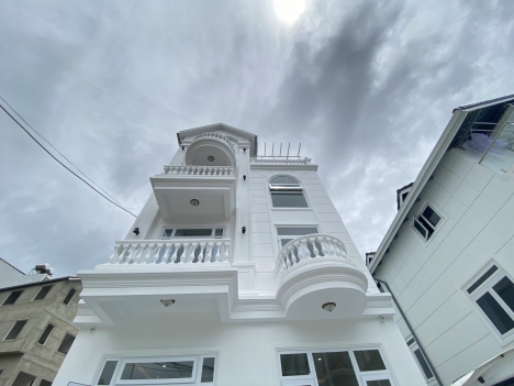 Biệt thự đường Trịnh hoài Đức - Phường 11- thành phố  Đà Lạ