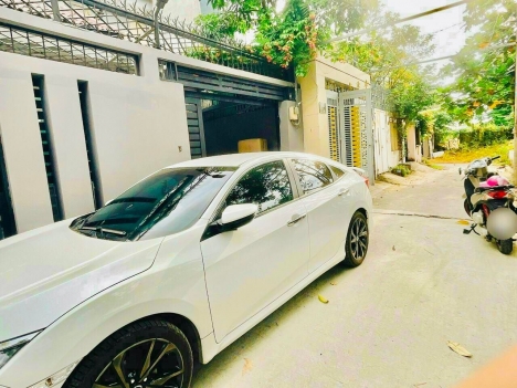 Kẹt tiền bán gấp biệt thự rộng 120m2 -1 Trệt 1 Lầu + Sân Thượng Đ số 22, P. Linh Đông, Thủ Đức