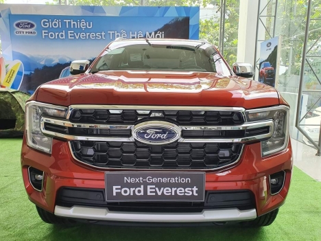 FORD EVEREST 2023 Chỉ cần TT 350tr lấy xe về ngay