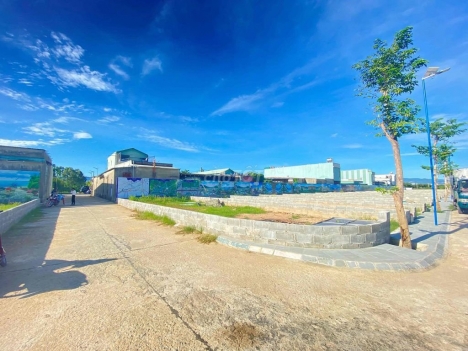 Chính Chủ Cần Ra Lô Đất Đẹp Giá Rẻ Vị Trí Đắc Địa