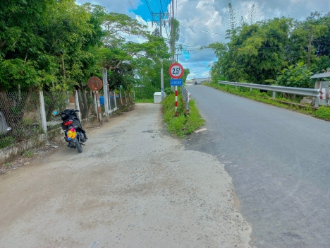 Bán nền thổ cư giá rẻ rạch Ngã Bát đường Trương Vĩnh Nguyên