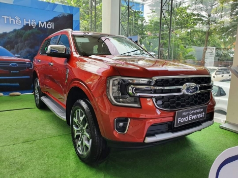 FORD EVEREST 2023 Chỉ cần TT 350tr lấy xe về ngay
