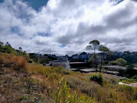 Đất 2 mặt tiền biệt thự view đẹp -  đồi Huy Hoàng - phường 8 - thành phố Đà Lạt - Lâm Đồng