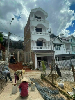 Cần bán căn nhà đẹp trên đường Vạn Thành, Phường 5, TP. Đà Lạt, giá 4,6 tỷ