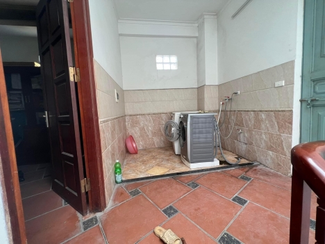 Bán nhà Hoàng Như Tiếp 64m2 giá 5.9 tỷ, dân trí cao