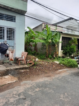 Bán nền thổ cư giá rẻ trục chính khu dân cư