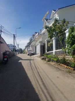 Cần bán căn nhà đẹp trên đường Hùng Vương, Phường 9, TP. Đà Lạt, giá 12,5 tỷ