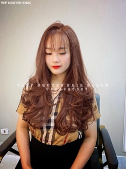 Tóc nhuộm hidden uốn xoăn tự nhiên bồng bềnh cuốn hút cá tính, học nghề tóc - Tiệp Nguyễn Hair Salon