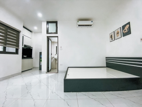 Bán nhanh CCMN Cầu Giấy 7 tầng x 11 phòng khép kín, dòng tiền 55tr, giá 6.88 tỉ