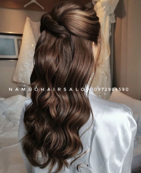 Uốn Sóng Lọn To, Địa Chỉ Cắt Tóc Dài Uy Tín Giá Rẻ Hoài Đức - Nam Đỗ Hair Salon