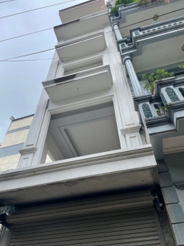 Nhà giáp nhị -Hoàng Mai