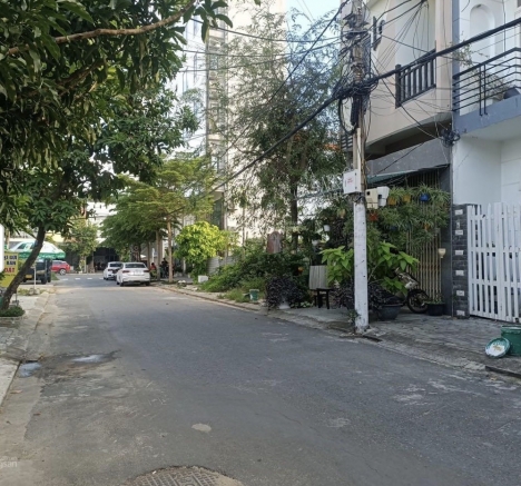 Chủ đi Mỹ, bán gấp đất Mặt Tiền Đinh Tiên Hoàng, Hải Châu - 115m2 - Nhỉnh 8 tỷ .