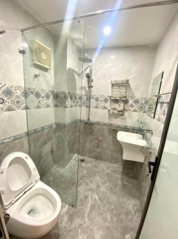Bán nhà Ngọc Thuỵ 50m2 x 4 tầng, giá 5.7 tỷ, ô tô đỗ cổng, 20m ra ô tô tránh, 5 phút sang phố cổ