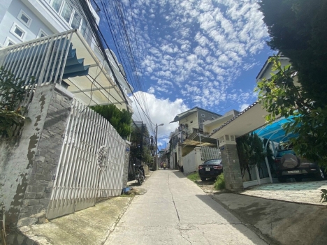 BÁN ĐẤT NGÃ NĂM ĐẠI HỌC ĐÀ LẠT