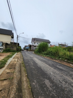 Cần bán gấp đất nền Biệt Thự view thoáng KQH Hùynh Tấn Phát, Đà Lạt 215m2 giá 9 tỷ