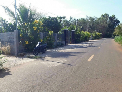 Bán lô đất đẹp 2 mặt tiền đường nhựa 9m tại Long Phước, cách quốc lộ 52 chỉ vài trăm mét, cách