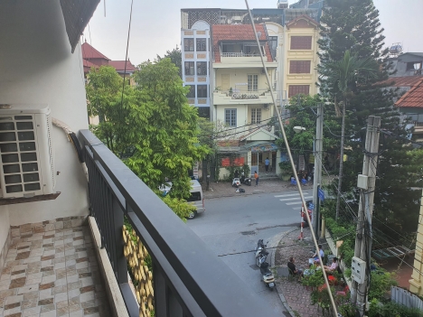 Cần tiền kinh doanh bán gấp nhà Ái Mộ_lô góc dòng tiền_80 m2_mt 19 m_Giá 18,5 tỷ