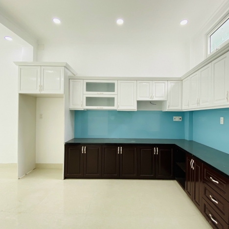 Bán gấp nhà LÊ VĂN THỌ, GÒ VẤP, 60m2, 4  lầu, 6.3  tỷ..