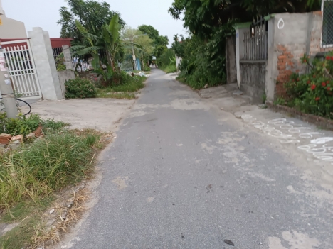 mặt đường tiểu trà hưng đạo Dương Kinh 2,5 tỷ
