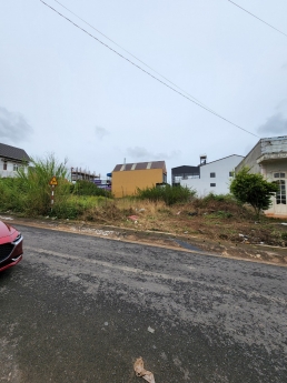 Cần bán gấp đất nền Biệt Thự view thoáng KQH Hùynh Tấn Phát, Đà Lạt 215m2 giá 9 tỷ