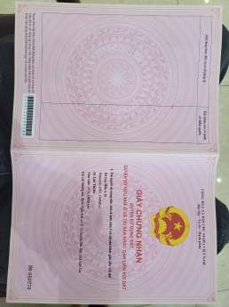 Ngải Trồ- Y Tý ( Sapa 2) - nằm đối diện bến xe trung tâm Y Tý