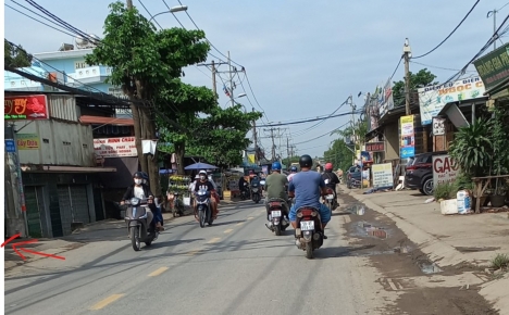 Bán gấp lôt 6x16 Hẻm Xe hơi 1 xẹc Nguyễn Xiển, đối diện Vinhomes gía chỉ 3,7 tỷ