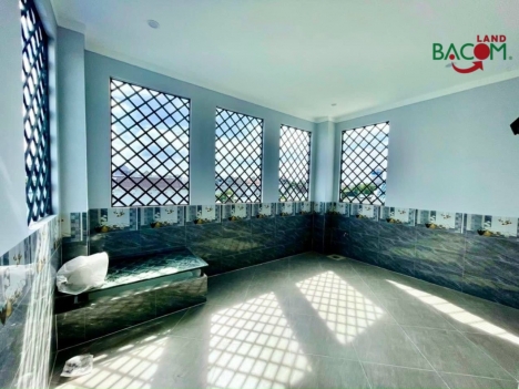 Bán nhà 1 Trệt 2lầu SHR thổ cư 5,1*19 đường 7m (P. Tân Phong) chỉ 4,75 tỉ