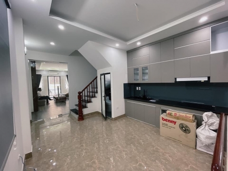 BÁN NHÀ PHỐ 8/3 - TRƯỚC NHÀ Ô TÔ TRÁNH - KINH DOANH - 5 TẦNG - 9.6 TỶ