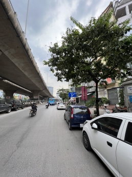 Bán nhà phố Vĩnh Tuy 64m2, 7 tầng thang máy, Mặt tiền 6m, giá chỉ 18,2 tỷ.