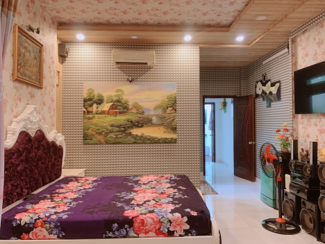 Nhà đẹp Thanh Lộc Quận 12 – 4 tầng 100m2 4,5x22 – Hẻm xe hơi vào nhà – Nội thất xịn sò – 6,1 tỷ.