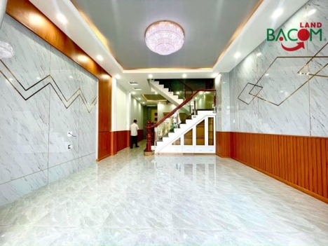 Bán nhà 1 Trệt 2lầu SHR thổ cư 5,1*19 đường 7m (P. Tân Phong) chỉ 4,75 tỉ