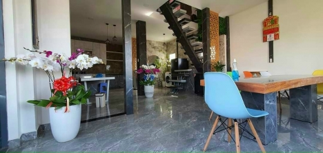 Cần bán căn nhà sổ XD riêng 2 mặt tiền đường Phan Đình Giót, Đà Lạt giá 3.8 tỷ