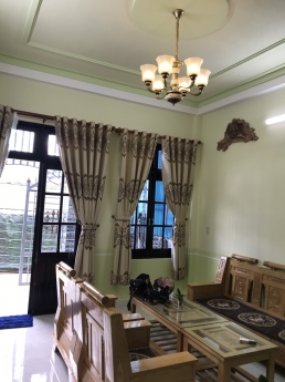 Cần bán gấp nhà giá rẻ đường Nguyễn Hữu Cầu, Đà Lạt giá 2.5 tỷ