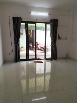 Bán nhà Mẹ Suốt sau Đại Học Sư Phạm gia 2,x tỷ tlcc