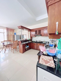 Bán nhà mới Nam Từ Liêm, chủ xây, 4 tầng x 42 m2, MT 4m, oto, 2.8 tỷ.