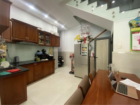 Bán nhà hẻm xe hơi 6m cách mặt tiền 1 căn đường 3/2, P14 Q10 DT 3,5x11m trệt 4 lầu giá 8,6 tỷ TL